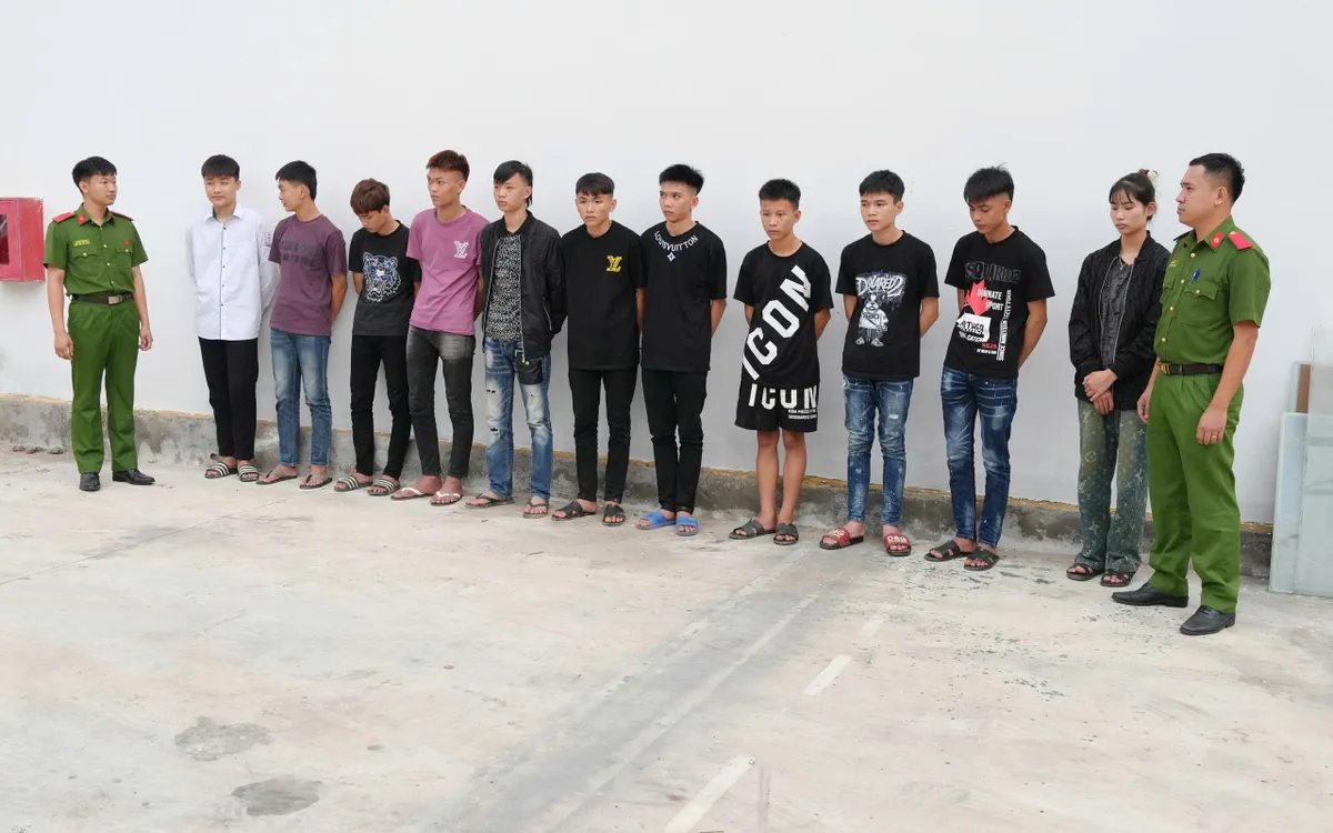 Các đối tượng gây rối trật tự công cộng bị bắt giữ.