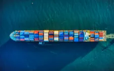 Tàu container đầu tiên qua “con đường tơ lụa Bắc Cực” cập cảng Anh